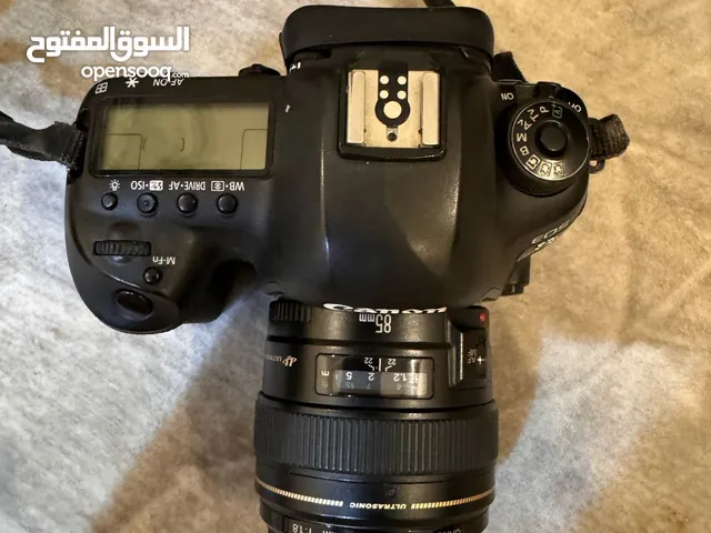 كاميرا canon 5d mark 4 مع عدسة 85mm 1.8