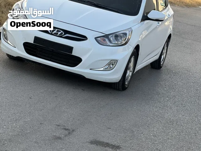 2012 هيونداي اكسنت GL