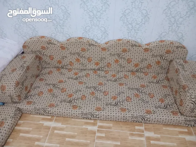 فرشات مع مساند ومراكي للبيع