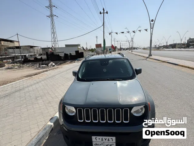 جيب رينيجيد 2017 لون اسمنتي