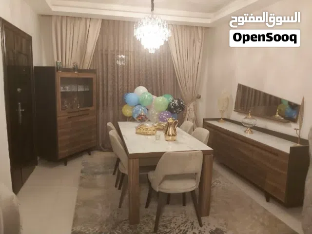 غرفة سفرة وارد تتكون من 3 قطع فخمه ومميزة  سيتي ستور خشب صولد بالكامل  وقشرة بلوط  ارجل زان توب كوال
