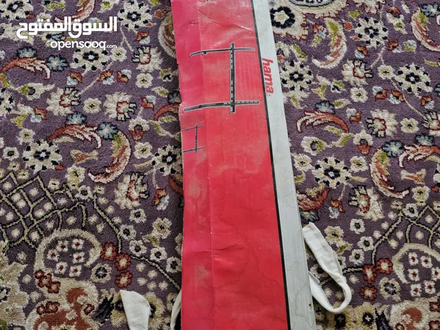 حامل تلفزيون جديد