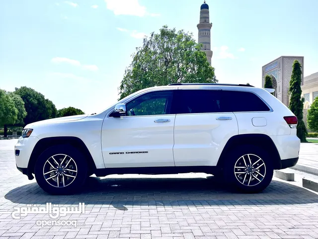 Jeep grand Cherokee 2021 with extended warranty