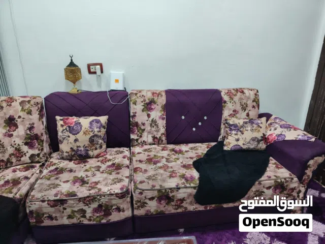 8 مقاعد للبيع