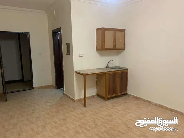 روف للإيجار بمساحة 30 متر