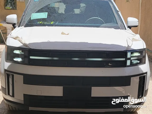 Hyundai Santa Fe 2024 in Basra
