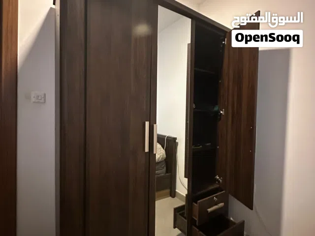 غرفه نوم خشب قوي جميله