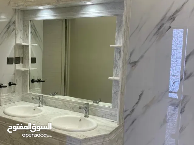 450 m2 4 Bedrooms Apartments for Rent in Al Riyadh An Narjis