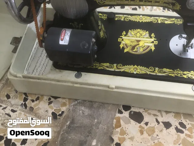 ماكنه خياطه  نوع فراشه نظيفه  جدا