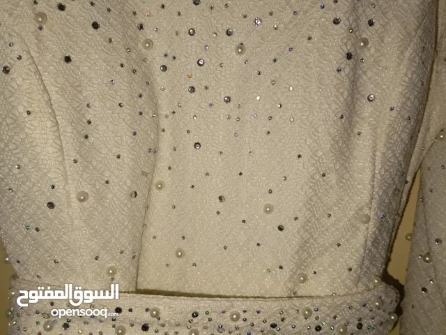 فستان خطبة وكتب كتاب