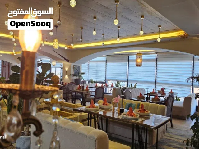 مطعم مجهز بالكامل طابق أرقى مناطق في اربدّ وطابق kids area