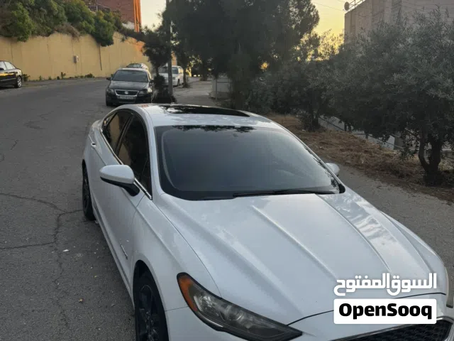 2017 فورد فيوجن SE