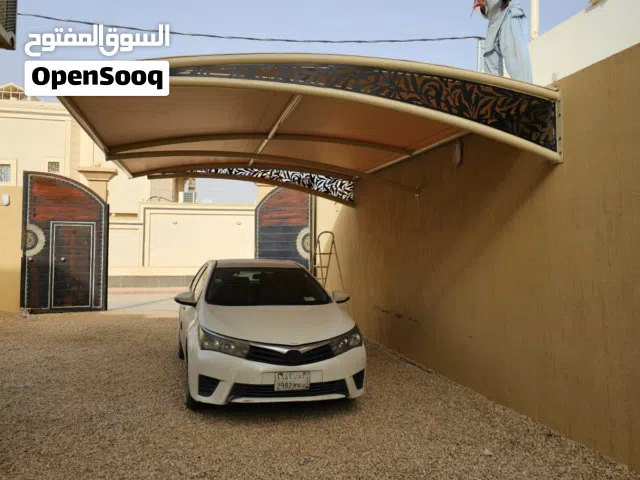 مظلات وسواتر