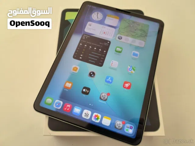 IPAD AIR 4  EXCELLENT CONDITION