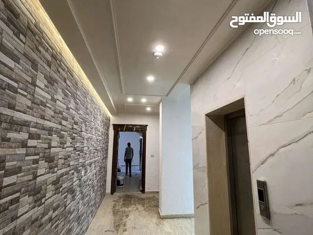 200 m2 4 Bedrooms Apartments for Rent in Amman Dabouq