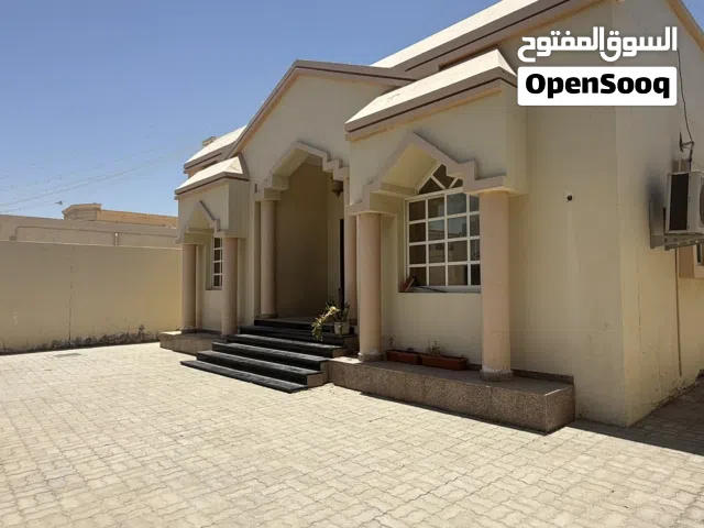 للايجار فيلا طابق ارضي 3 غرف في عجمان الروضة