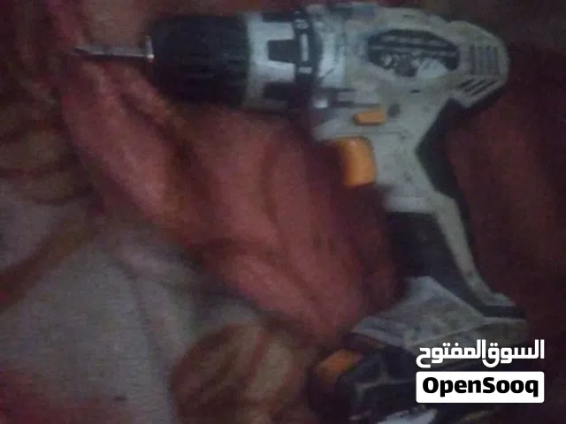 دريل شحن بس يشتي شاحن