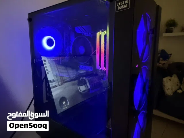 بي سي قيمنق للبيع مع شاشه و جميع ملحقاته
