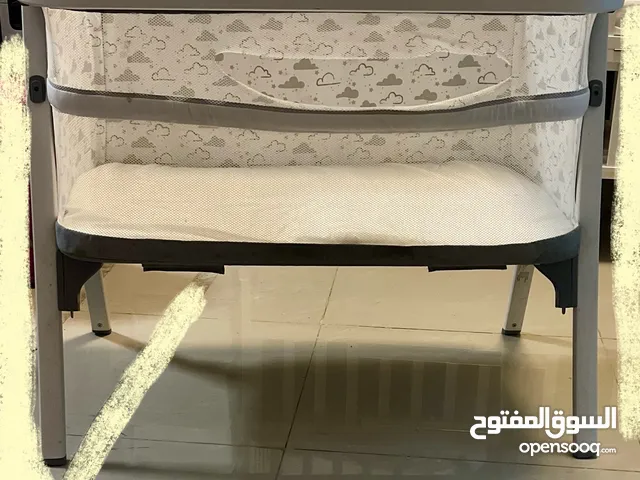 سرير للأطفال