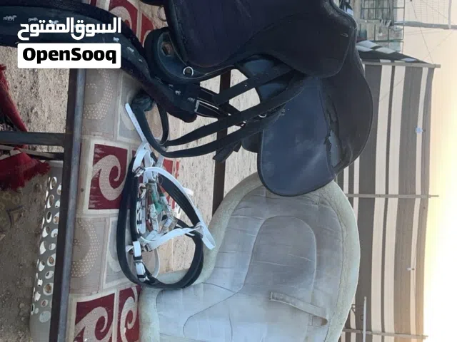 سرج للبيع ومصراع ولباده