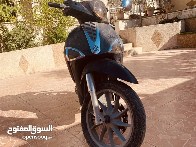 دراجة بياجو اصل تعليم سواقة