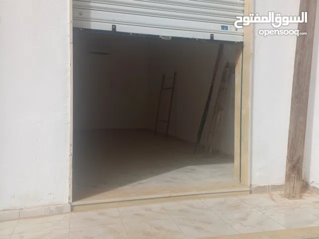 السلام عليكم ورحمه الله وبركاته عندنا محل للايجار بسم الله ما شاء الله الله يبارك