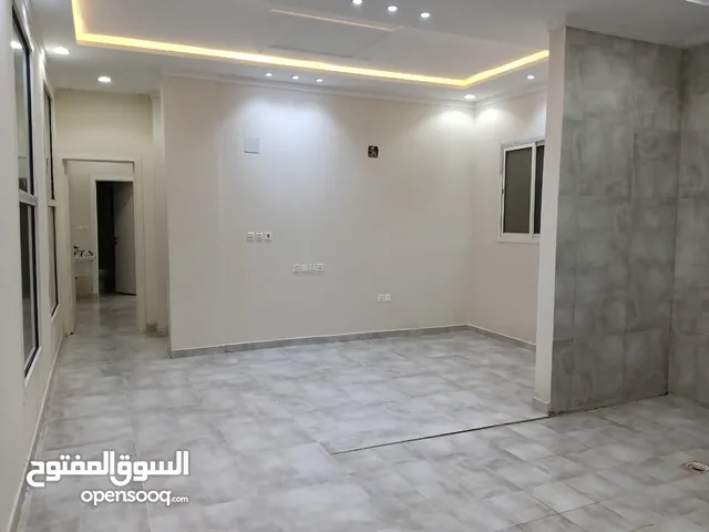 1900 m2 3 Bedrooms Apartments for Rent in Al Riyadh Dhahrat Laban