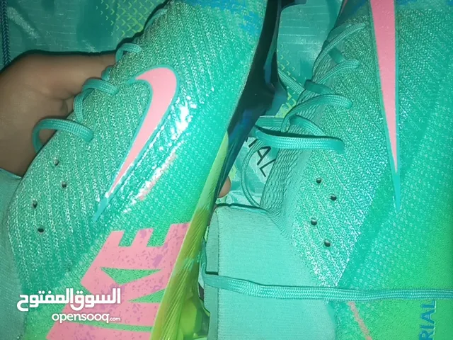 45 Sport Shoes in Amman
