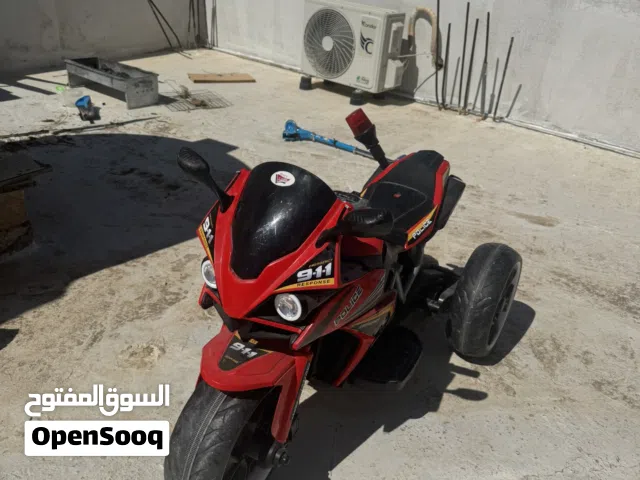 لعبه دراجه اطفال كهربائيه مع شاحن55دينار