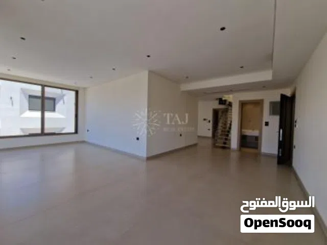 250 m2 3 Bedrooms Apartments for Sale in Amman Um El Summaq