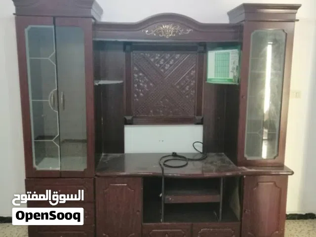 غرفة نوم ومكتبة للبيع عين زارة