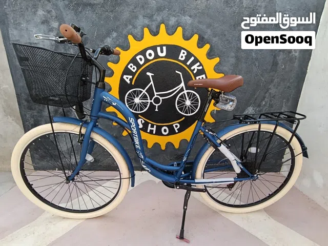 Madam's bicycle Le vélo de Madame