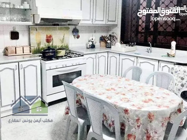 250m2 3 Bedrooms Townhouse for Sale in Zarqa Dahiet Al Amera Haya