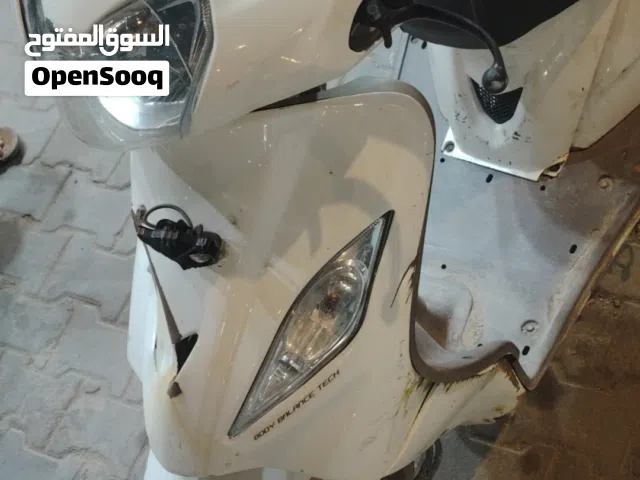 دراجه tvs هندي للبيع شغاله سلف وهندر مكينه ما مفتوحه دراجه أوراق.. أقراء الوصف
