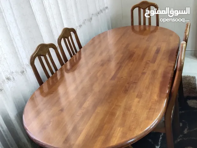طاولة سفرة بيضاويه 6 كراسي للبيع