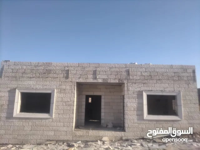 150 m2 4 Bedrooms Townhouse for Sale in Zarqa Shomer