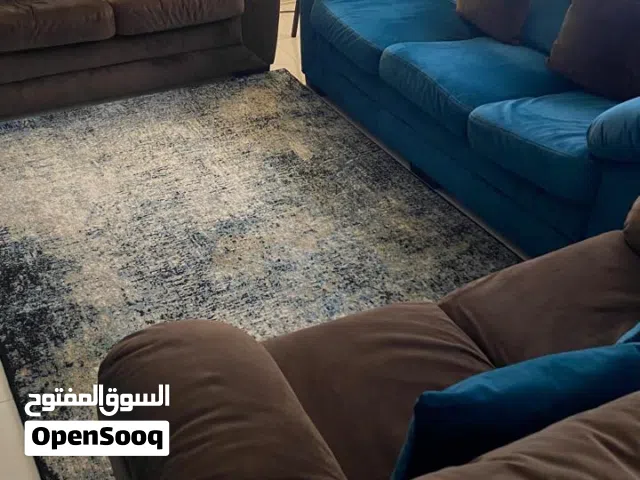 طقم كنب للبيع بحالة ممتازة