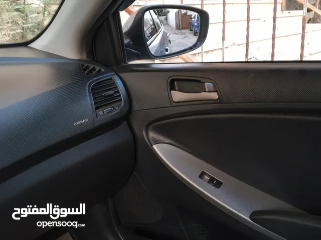 هونداي اكسنت ديزل ترخيص 2015