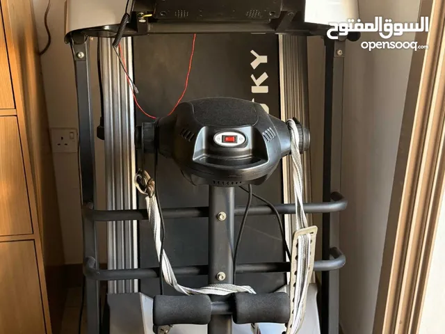 للبيع جهاز مشي وجهاز مساج في نفس الوقت شبه جديد بحاله ممتازة واستعمال خفيف