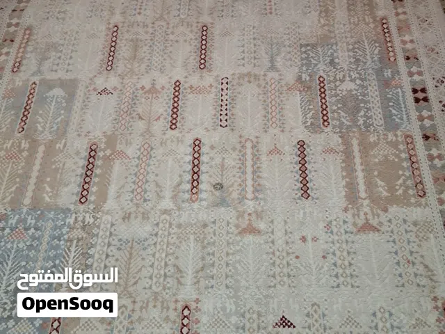 سجاد نظيف جدا استخدام خفيف