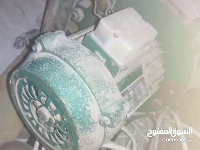 ماكينة لحام 1 فاز و ونش 3 فاز بيشتغل 1 فاز ايضا 500 كيلو إلى 750 كليو كلو شغال تمام