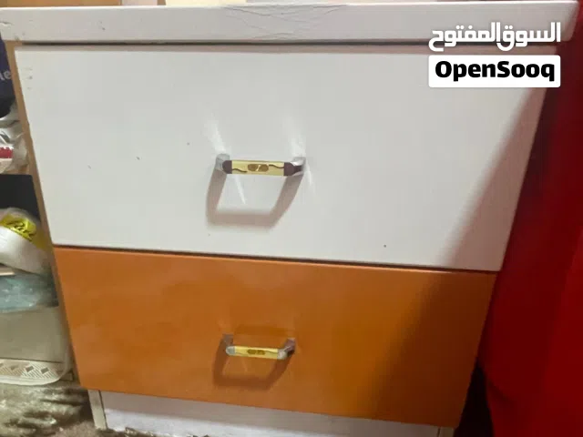 خرانة مع كمودينو