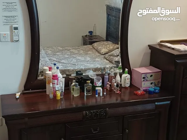 Luxurious Wooden Complete Bedroom Set (Heavy Weight) in Excellent Condition (Neat & Clean)