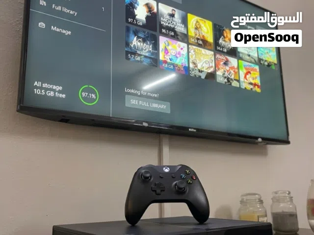 Xbox one بسعر لقطة مع11  ألعاب