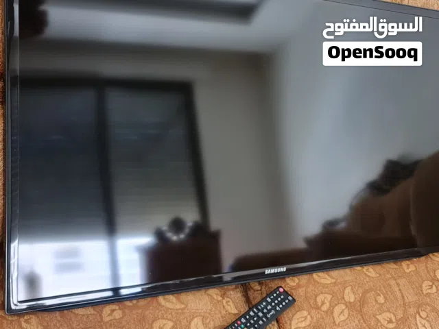 شاشة جديدة استعمال بسيط وكاله 42بوصة عادي مش سمارت