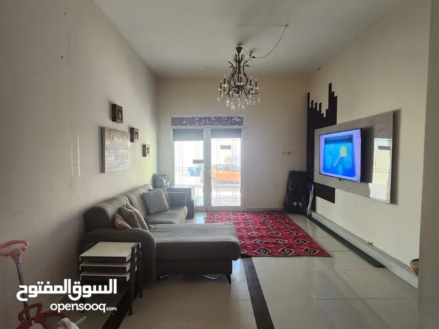 استديو في عين خالد