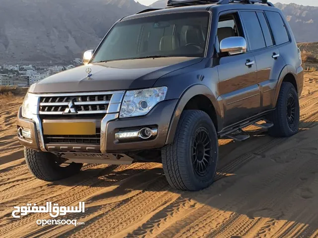 ميستوبيشي باجيرو 2016 خليجي Mitsubishi Pajero 2016 GCC spec