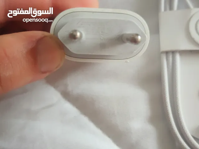 شاحن ايفون