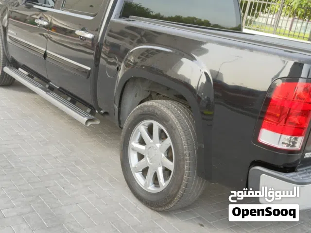 Used GMC Sierra in Dubai