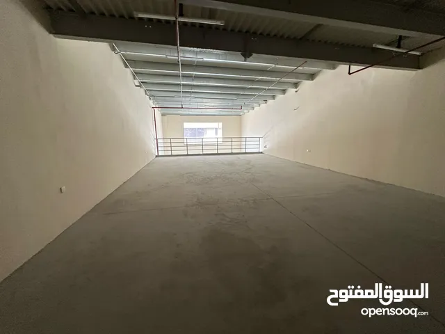 متاح للايجار شبرات " مستودعات " سنوي بعجمان